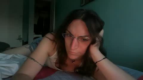 Snapshot of sadie_stars chatting on September 18, 11:09 pm Sadie online show from September 18, 11:09 pm