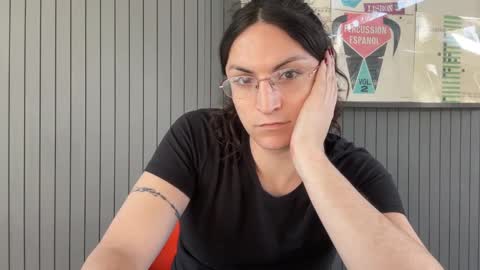 Snapshot of sadie_stars chatting on December 15, 9:42 pm Sadie online show from December 15, 9:42 pm