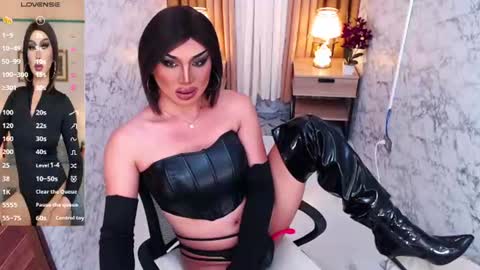 Verra Monroe online show from July 3, 7:29 pm