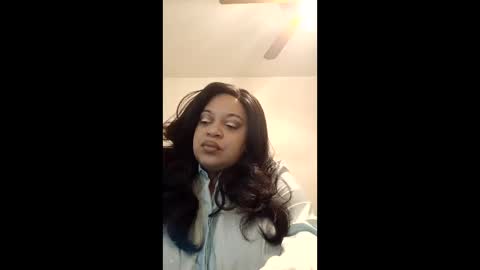 Queen Serenity online show from May 16, 1:57 am