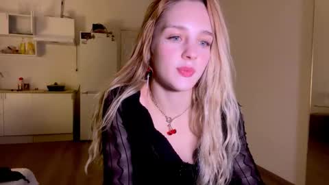 Sofia online show from December 18, 8:59 pm