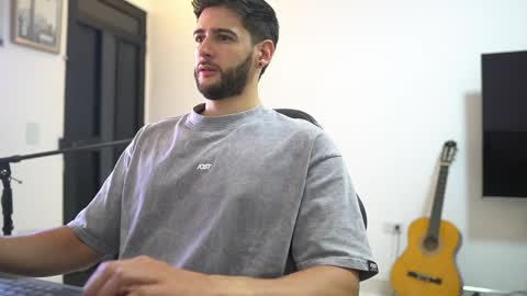 saimon  online show from April 12, 4:55 pm