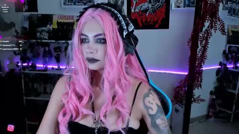    online show from October 4, 11:30 am