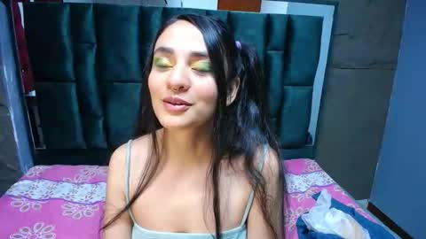 salamandracl202 online show from April 24, 4:03 am