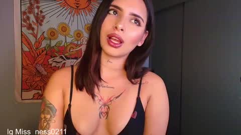 sallymaddoxx online show from November 8, 3:42 am