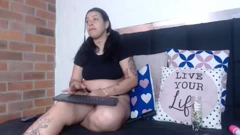   online show from February 25, 5:05 pm