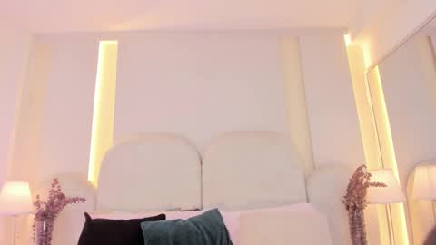   online show from September 13, 8:11 pm