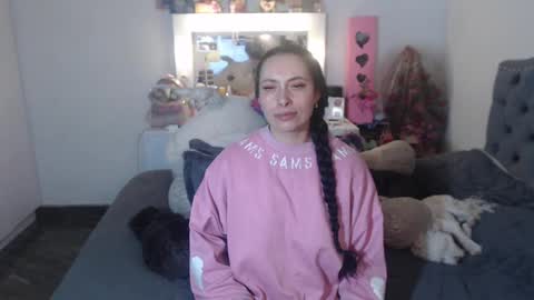 yenny online show from September 23, 5:01 am