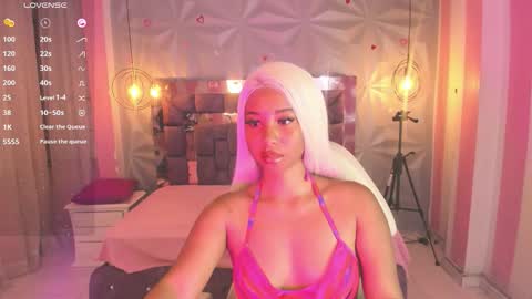 saloome_collins online show from November 12, 4:48 am