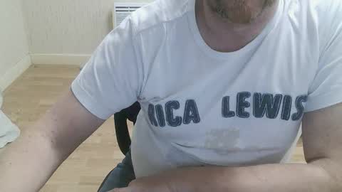 Saltimbanquier  Salt  ou  Banquier  online show from October 22, 12:07 pm