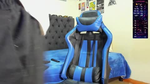   online show from December 6, 1:24 am