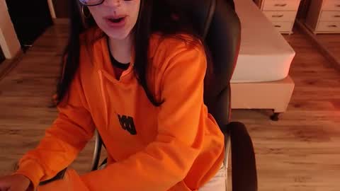 SAM MANSON online show from February 17, 12:37 pm