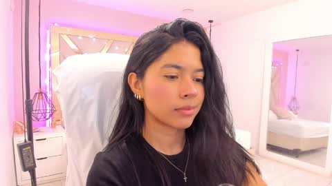 sam  online show from April 7, 4:47 am