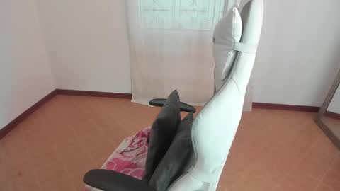 Samantha  online show from February 25, 3:09 pm