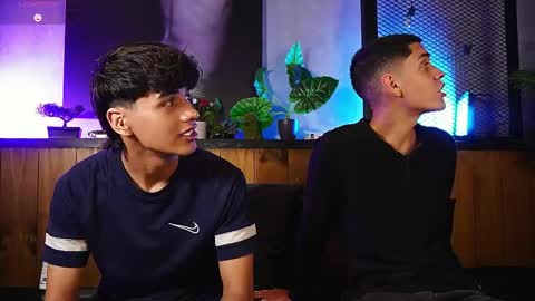 samantha_and_bastian online show from May 25, 4:40 am