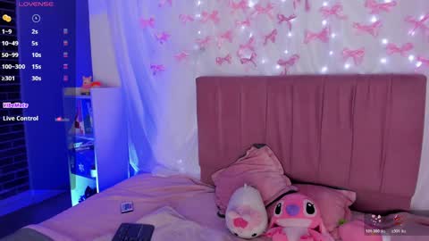 samantha_browwnn online show from May 25, 5:41 pm