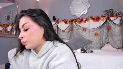 Snapshot of samanthaa_22_ chatting on October 21, 11:48 am Samanthaa online show from October 21, 11:48 am