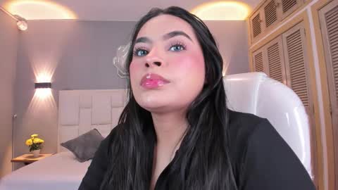  Samanthaa online show from January 11, 12:00 pm