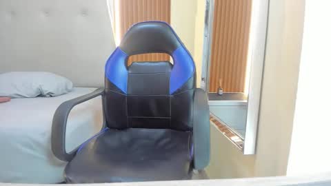    online show from February 9, 7:16 pm