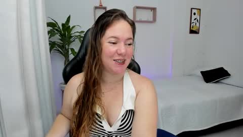 Samantha samy online show from February 23, 8:33 pm