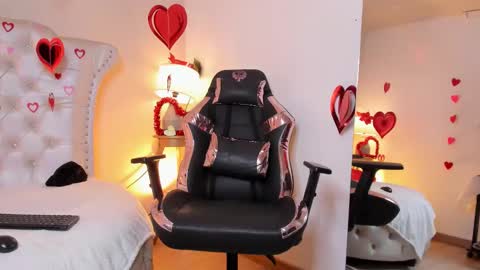 Sam online show from February 18, 5:57 pm