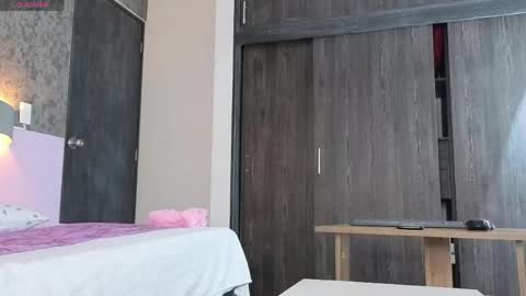 Sara  online show from April 16, 11:32 am