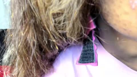 Yaya online show from March 2, 10:45 am