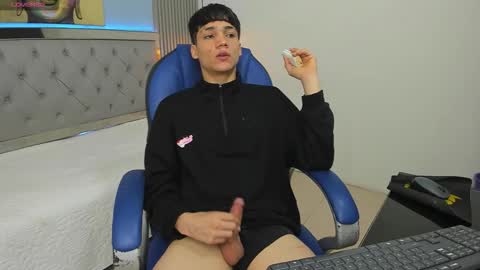 Sam online show from March 10, 1:48 pm