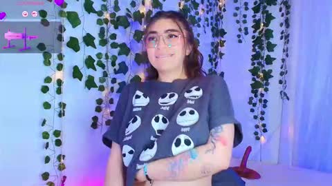 samii evans  online show from December 20, 1:56 am