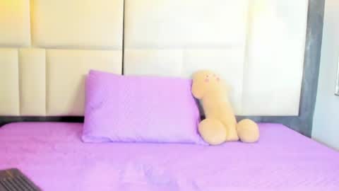 samm_angel online show from June 16, 4:27 am