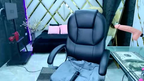 Luisa online show from November 7, 11:34 am