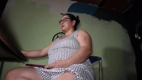 adriana online show from December 1, 7:34 pm