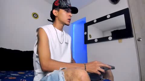   online show from March 22, 4:38 am