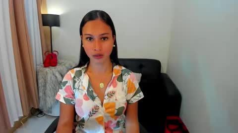 Snapshot of samuelangelo chatting on January 17, 12:42 am Sam online show from January 17, 12:42 am