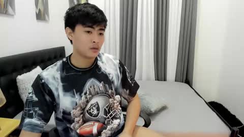 Snapshot of samuelangelo chatting on October 10, 11:09 pm Sam online show from October 10, 11:09 pm