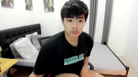 Snapshot of samuelangelo chatting on October 22, 2:08 pm Sam online show from October 22, 2:08 pm