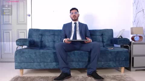Snapshot of samuelcoopper chatting on October 12, 12:31 pm  Samuel Coopper  online show from October 12, 12:31 pm