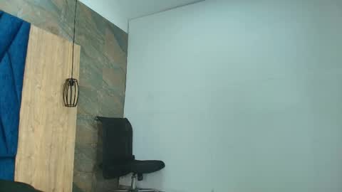 S A M Y  G R E Y  online show from October 7, 4:19 am