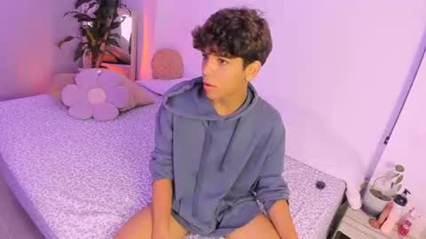 Sammy online show from June 17, 4:17 am