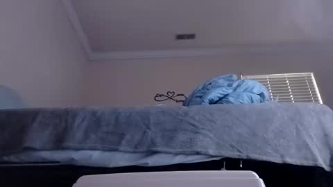 sanchezabsurdo online show from March 12, 4:00 pm