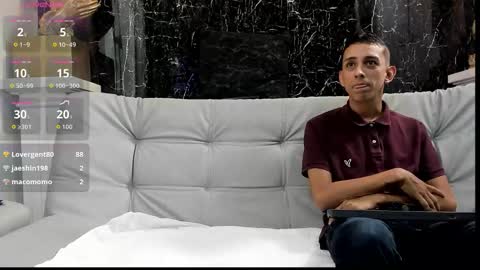 sander6927 online show from March 8, 9:08 pm