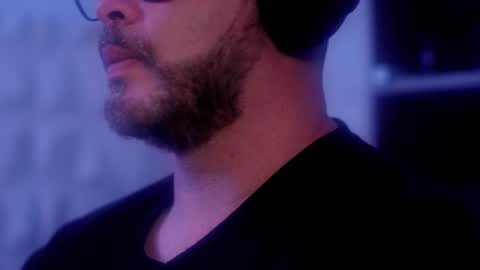 Sanders online show from December 21, 6:53 am