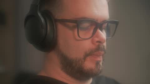 Sanders online show from March 19, 1:55 am