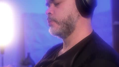 Sanders online show from October 27, 3:17 am