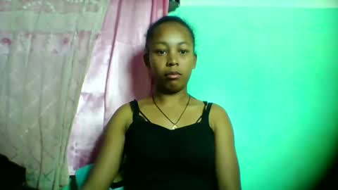 sandra1253099 online show from May 4, 7:04 am