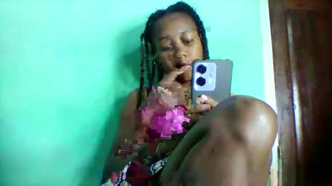 sandra1253099 online show from May 8, 7:47 am