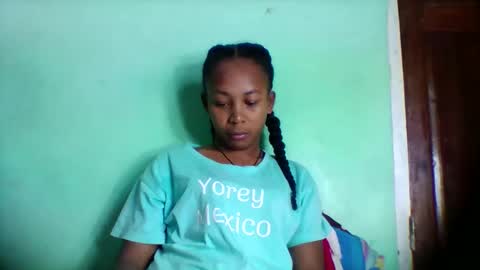 sandra1253099 online show from May 1, 5:45 am