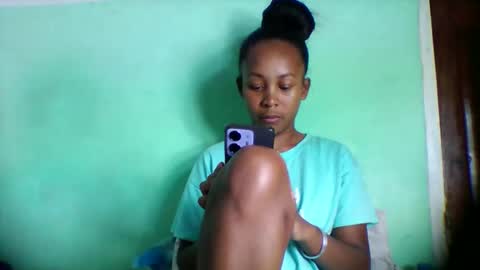 sandra1253099 online show from April 1, 9:21 am