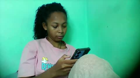 sandra1253099 online show from May 10, 7:48 am
