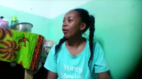 sandra1253099 online show from November 30, 7:21 pm